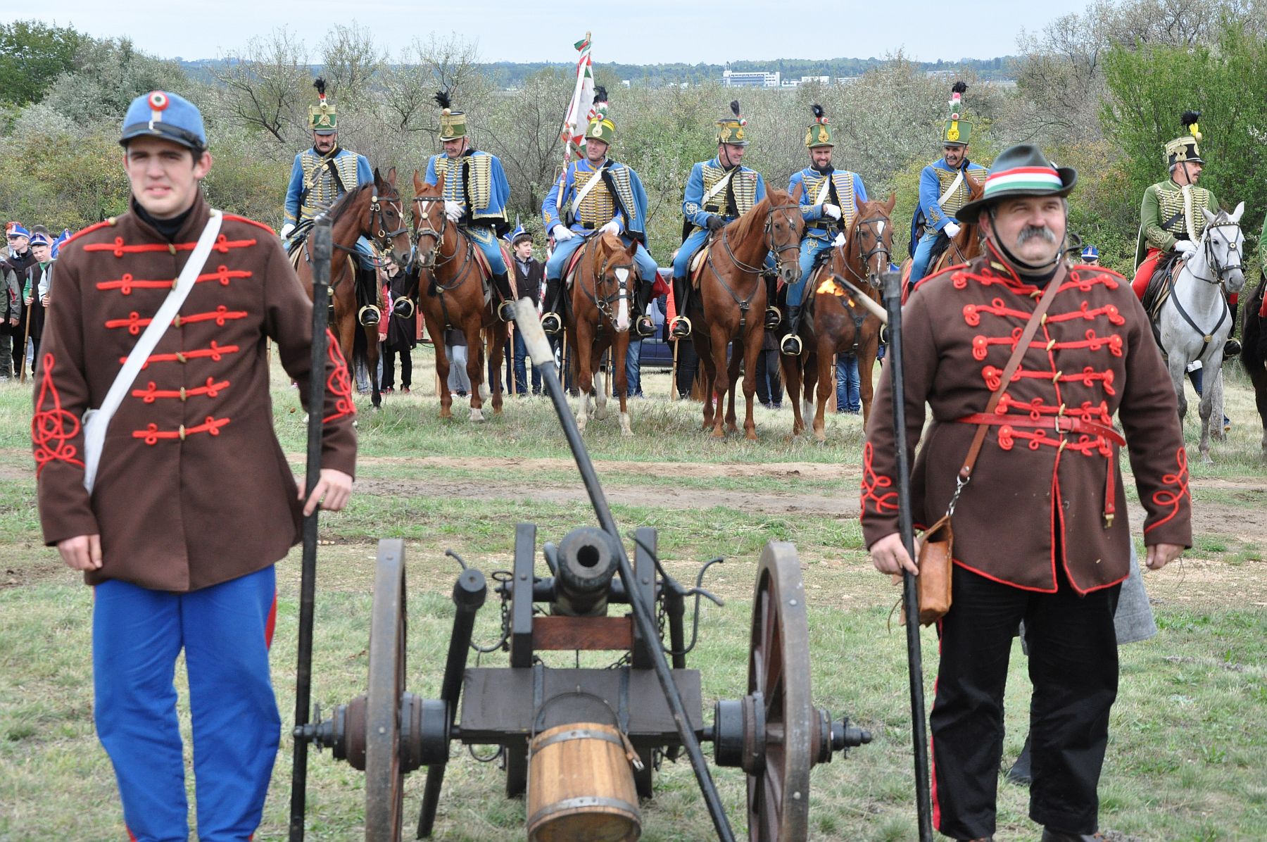 Csatatéri sokadalom Pákozdon